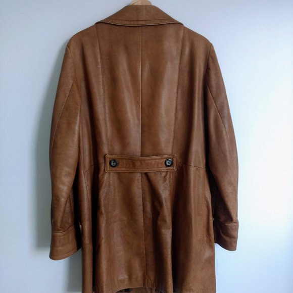 Vintage Danier Leather Women's Autumn Coat - Picture 2 of 7